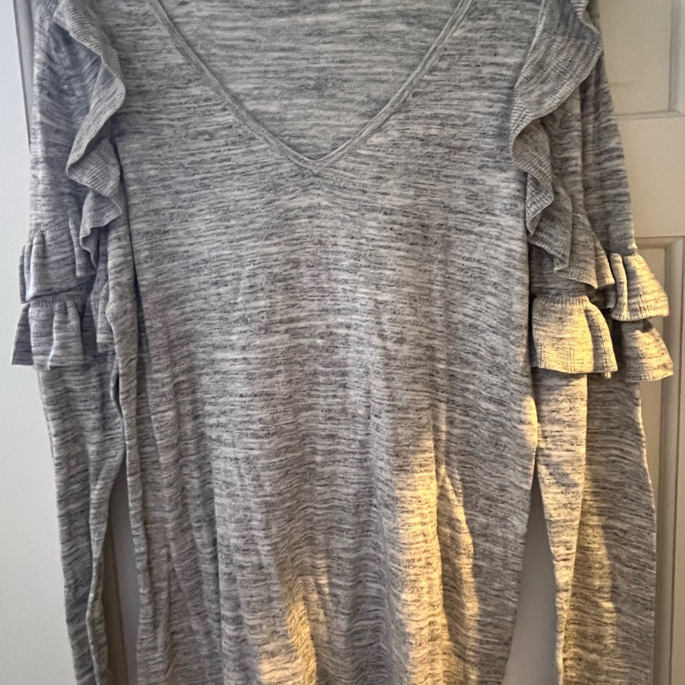 Lilly Pulitzer Gray V-Neck Sweater with Ruffle Sleeves